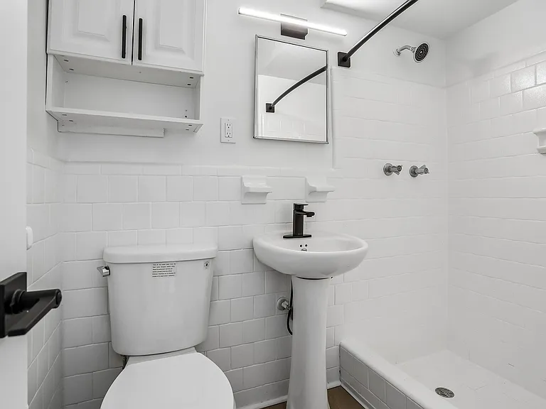 ReNew Chastain — Photo 29