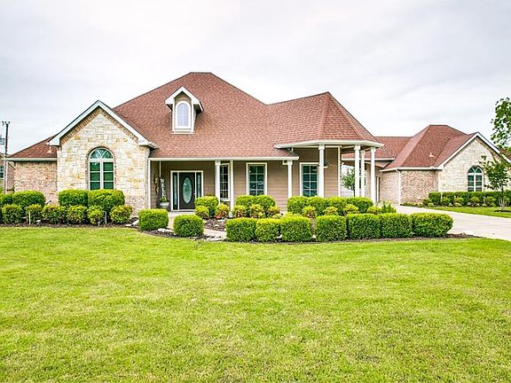 3rd image of 4729 Sunset Cir S