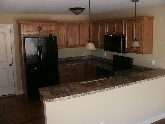 4th image of 8845 Marigold Ln