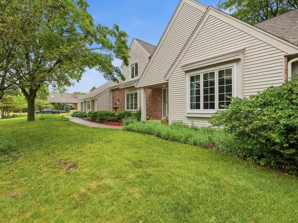 4100 S 119th STREET, Greenfield, WI 53228