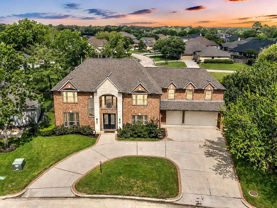 15 Winterhaven Ln
