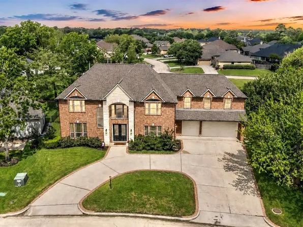15 Winterhaven Ln, Montgomery, TX 77356