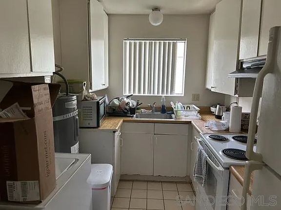 4th image of 7765 Camino Glorita