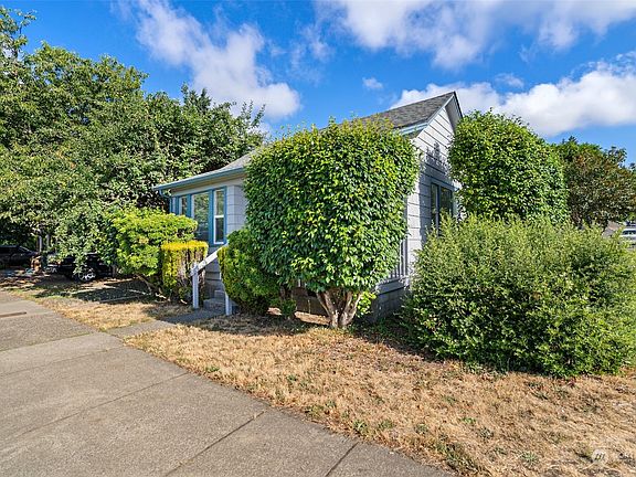 3rd image of 702 W Cedar Street