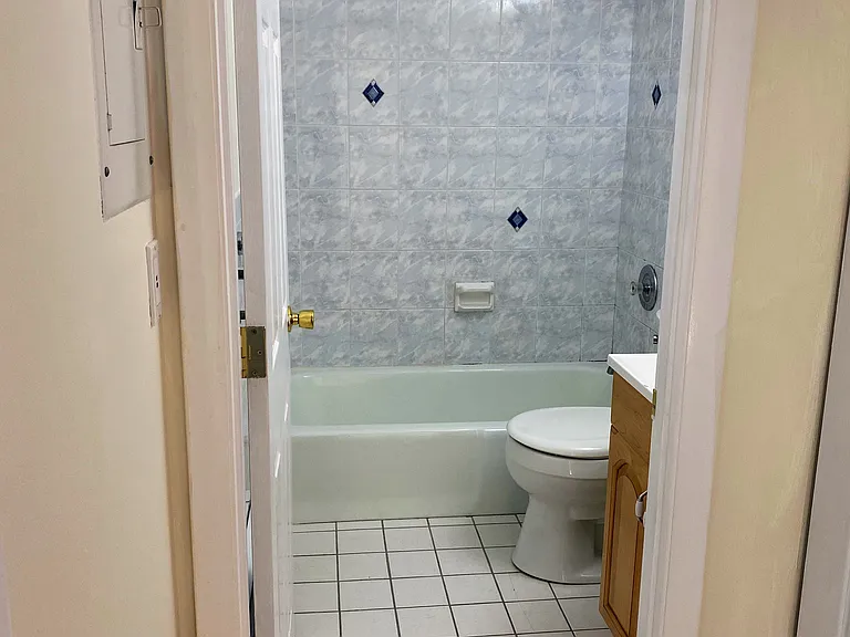 924 Main St #36 — Photo 13