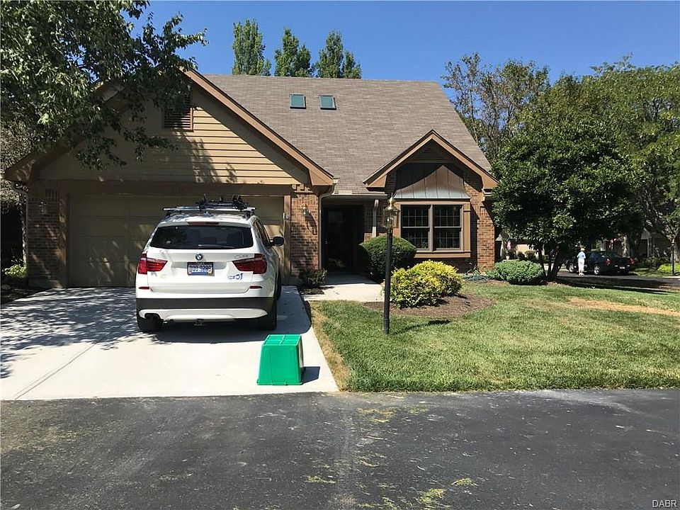 2nd image of 1325 Sand Trap Ln
