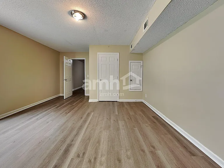 57 Springwater Dr — Photo 17