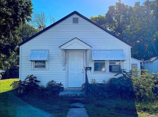 912 S 23rd St, Mount Vernon, IL 62864