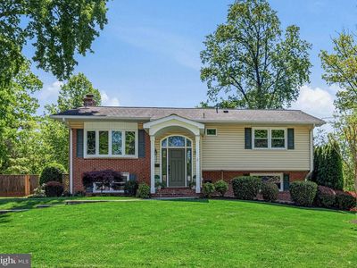 8231 McNeil St, Vienna, VA, 22180