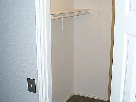 4th image of 1200 Kenneys Way