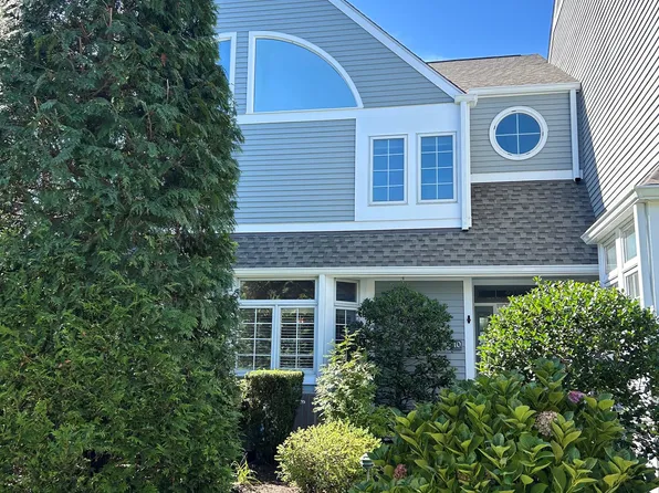 10 Hale Lane #10, Darien, CT 06820