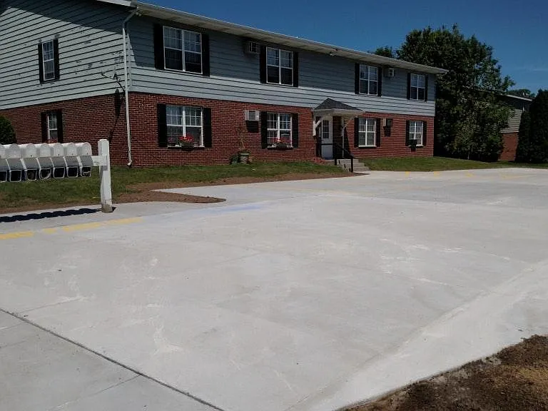 2035 Sylvan Way — Photo 8