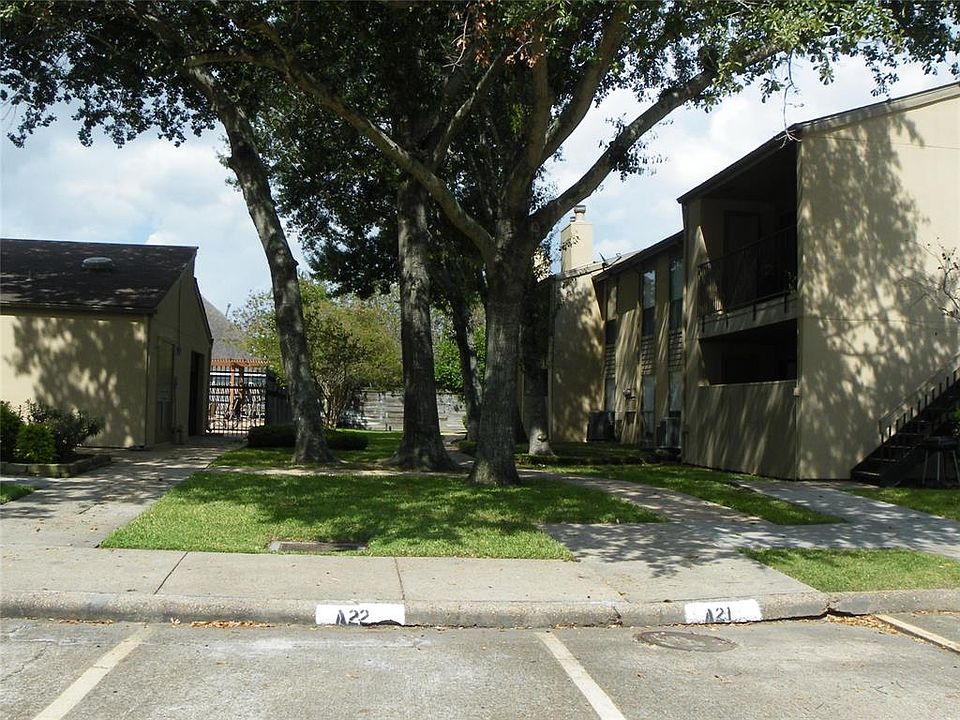 1st image of 3300 Pebblebrook Dr APT 91