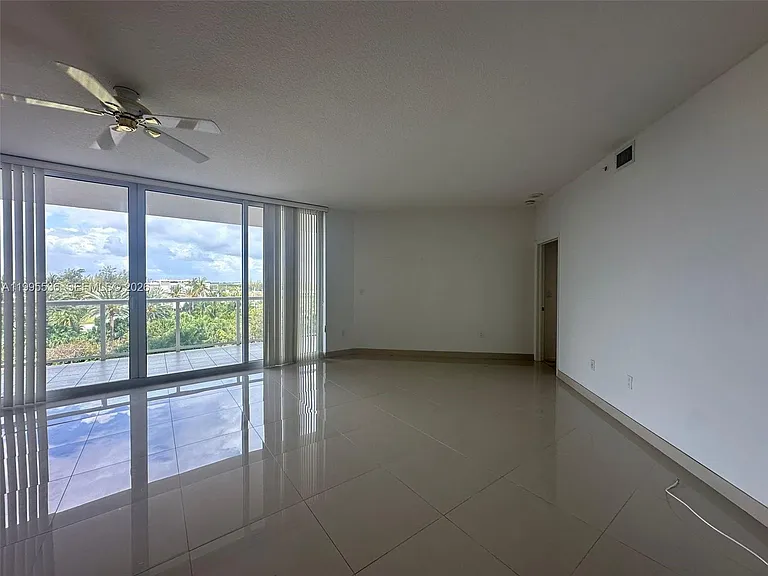 6001 N Ocean Dr #503 — Photo 58