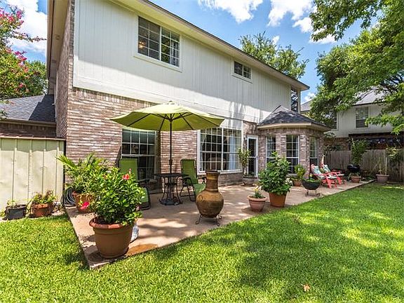 5th image of 2112 Mockingbird Dr