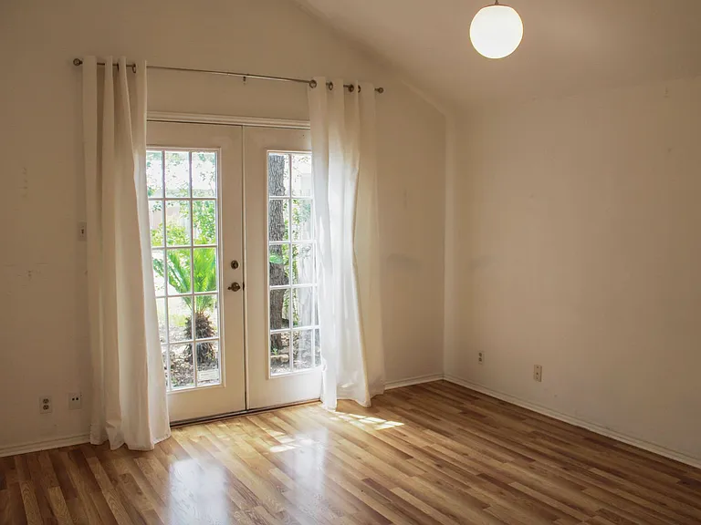 14110 George Rd — Photo 14
