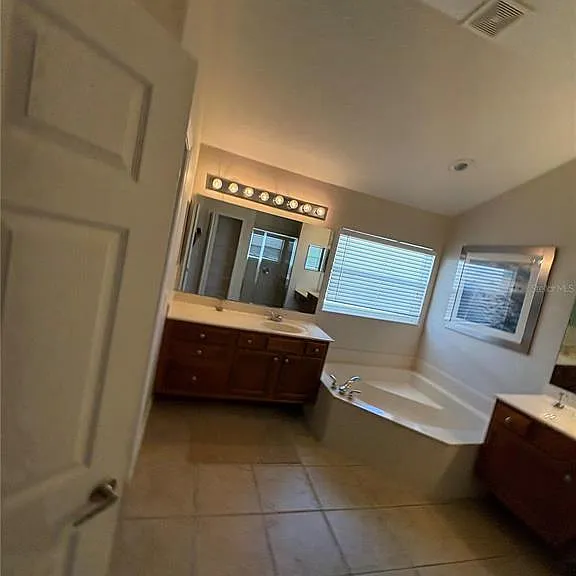 9718 Pineola Dr — Photo 27