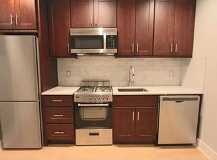 250 W 47th St APT 2B, New York, NY 10036