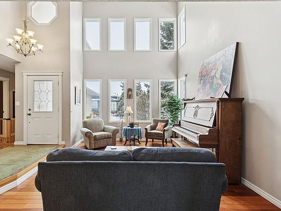 2nd image of 4 W Wood Valley Rise SW