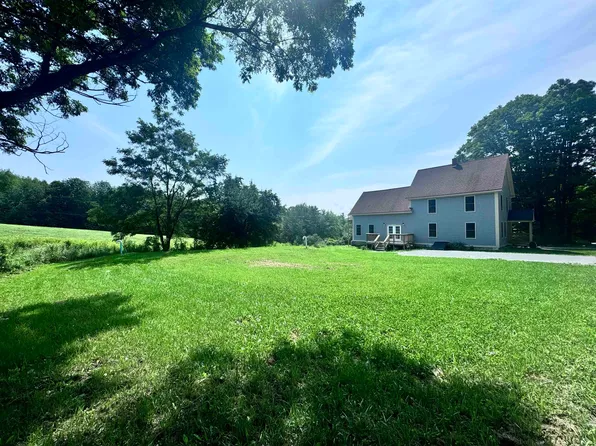 1246 Leighton Hill Road, Newbury, VT 05051