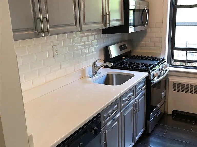 33 William St — Photo 13