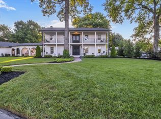 2015 Smallhouse Rd, Bowling Green, KY 42104