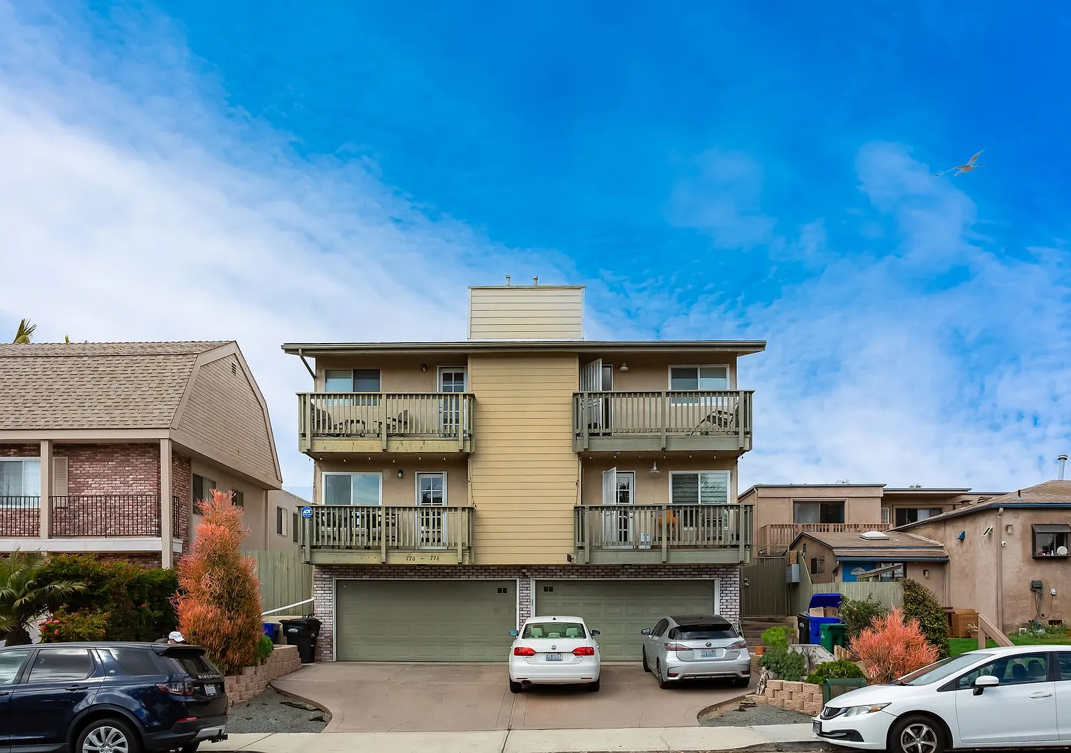 Gorgeous Townhome two blocks to the Ocean! — Photo 3