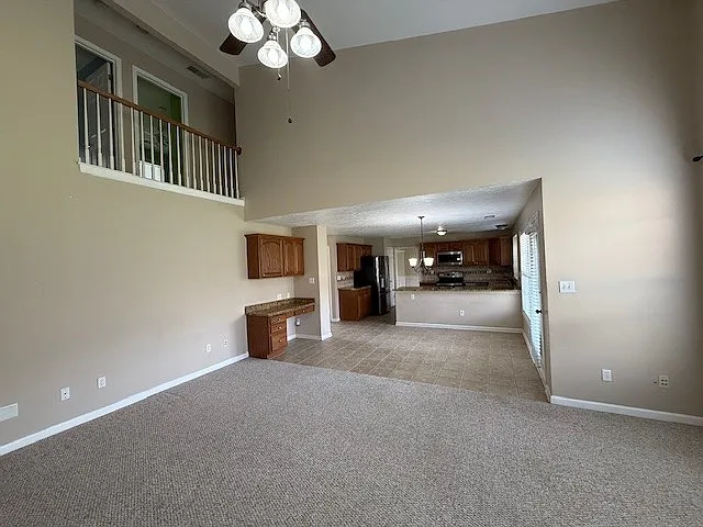 401 Welsh Park — Photo 7