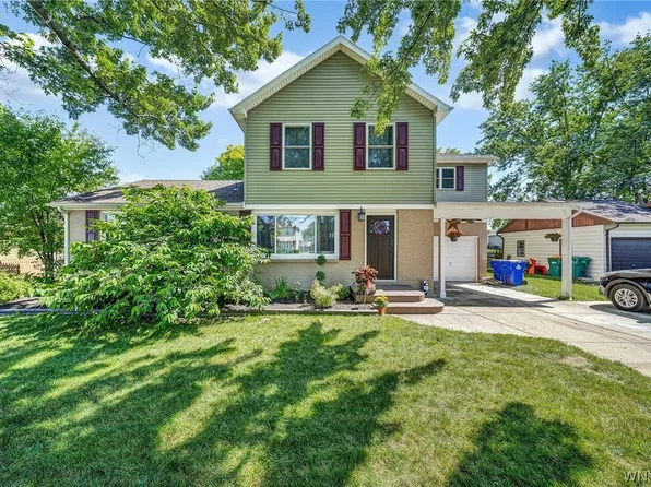 3653 Sowles Rd, Hamburg, NY 14075