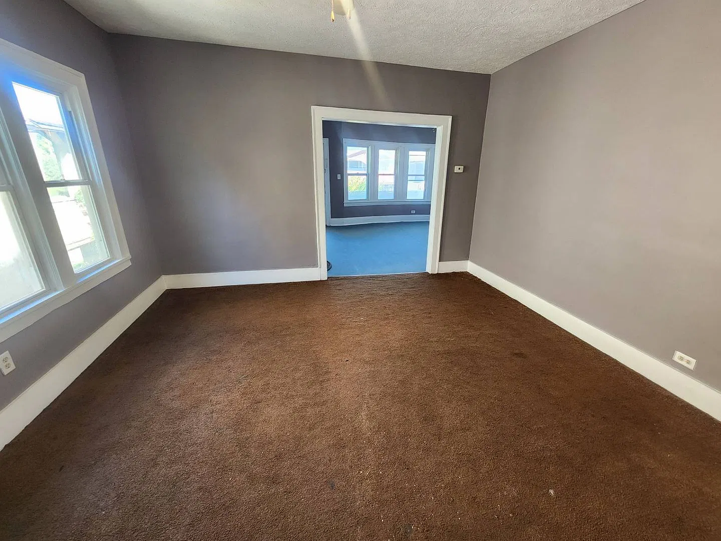 942 Eddy Rd — Photo 3