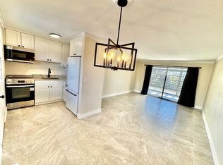 808 22nd St #12, Vero Beach, FL 32960