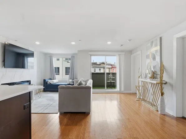 1608 Ridge Ave APT 304, Philadelphia, PA 19130
