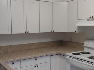 515 Vancouver Rd SE APT C, Rio Rancho, NM 87124