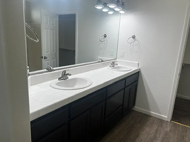 1017 Marc Ave — Photo 12
