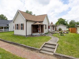 885 S 11th St, Noblesville, IN 46060