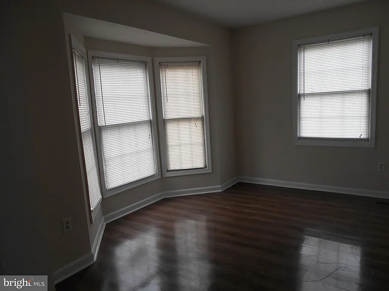 1905 Aircraft Ct — Photo 12