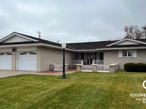 1121 Harding Ave, Garden City, KS 67846