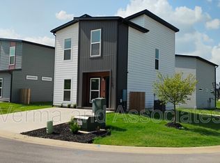 1100 Indiana Ave, Bentonville, AR 72713