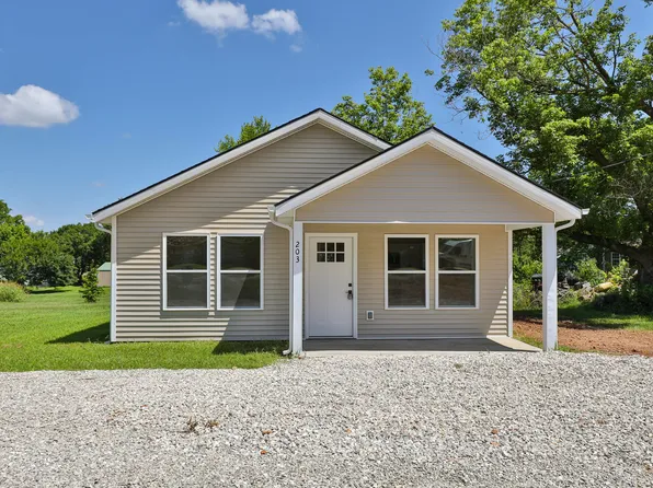 203 E Madison Street, Pierce City, MO 65723