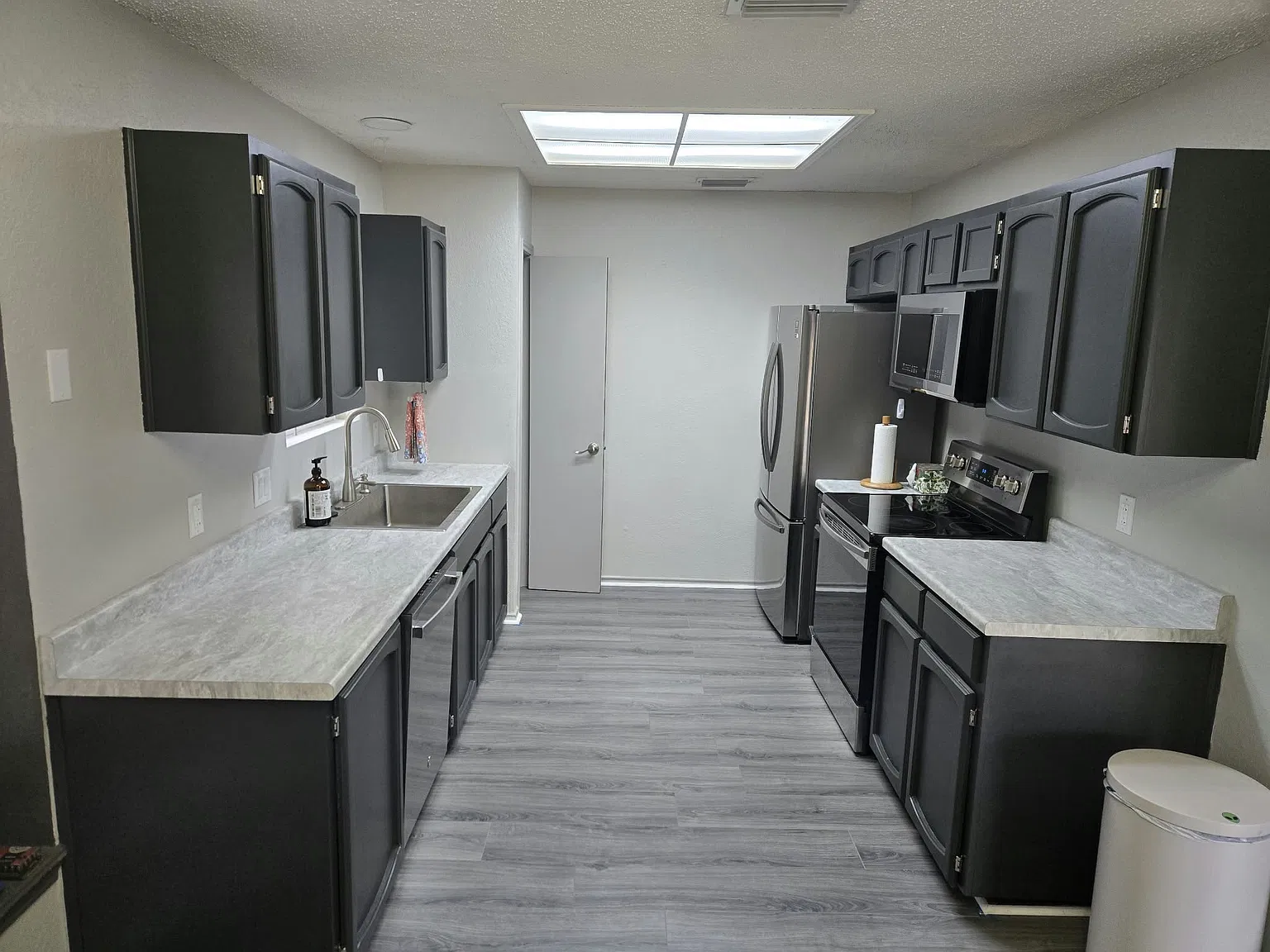 3 bed, 1345 sqft, $2,000 — Photo 4