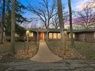 2935 Forest View Crk, Franksville, WI 53126