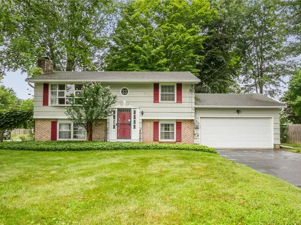 225 Jefferson Ave, Fairport, NY 14450