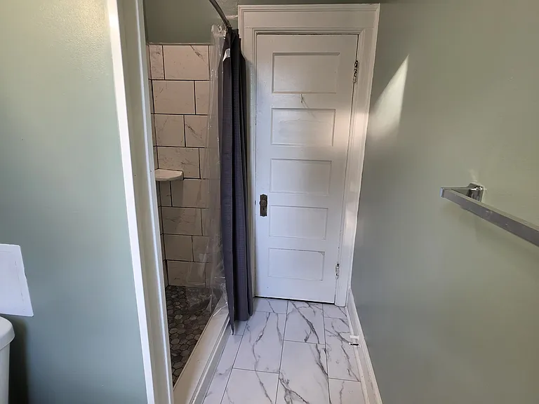 608 E Monroe St #2 — Photo 8