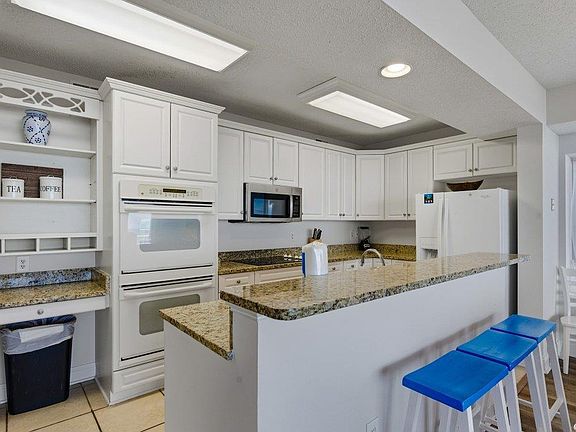 4th image of 2709 S Ocean Blvd. #401