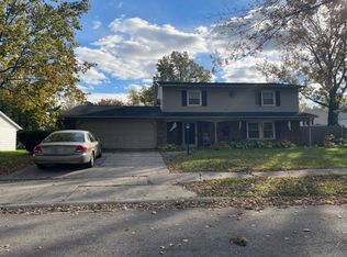 5718 Aloha Dr, Fort Wayne, IN 46815