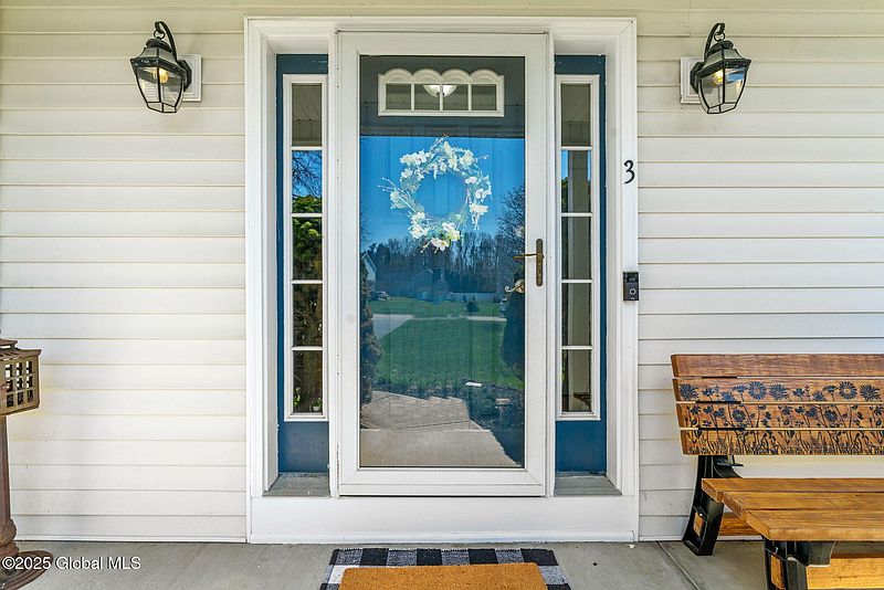 3rd image of 3 Sheldon Drive