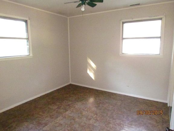 5th image of 212 Emery Ave