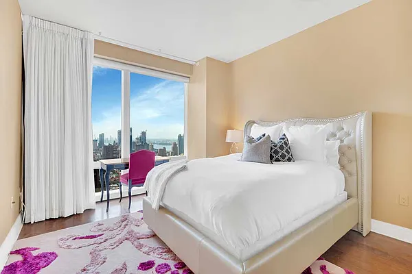 Sold by Corcoran | media 4