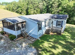 2090 Chimney Top Loop, Fall Branch, TN 37656