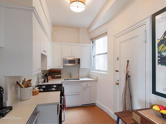 3rd image of 175 E 79th St APT 14D